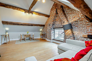 Photo 5- click for photo gallery